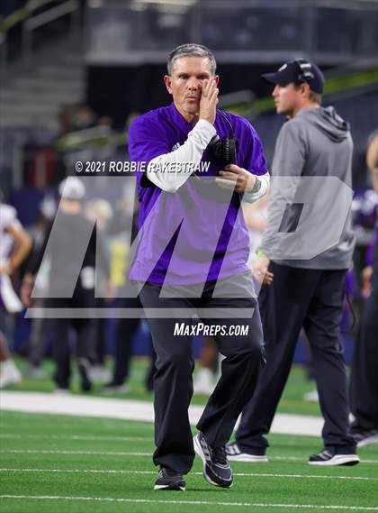 Thumbnail 1 in Paetow vs. College Station (UIL Football 5A D1 Finals) photogallery.
