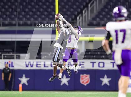 Thumbnail 1 in Paetow vs. College Station (UIL Football 5A D1 Finals) photogallery.