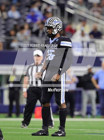 Thumbnail 3 in Paetow vs. College Station (UIL Football 5A D1 Finals) photogallery.