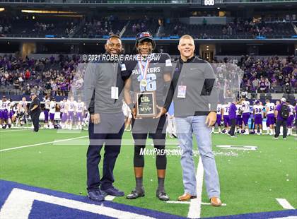 Thumbnail 2 in Paetow vs. College Station (UIL Football 5A D1 Finals) photogallery.