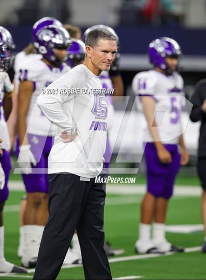Thumbnail 3 in Paetow vs. College Station (UIL Football 5A D1 Finals) photogallery.