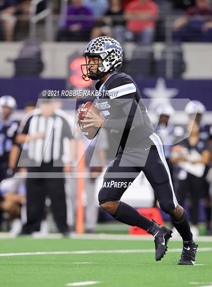 Thumbnail 2 in Paetow vs. College Station (UIL Football 5A D1 Finals) photogallery.