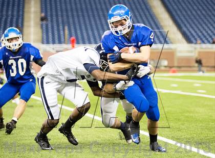 Thumbnail 2 in Ishpeming vs Detroit Loyola (MHSAA Division 7 Final) photogallery.