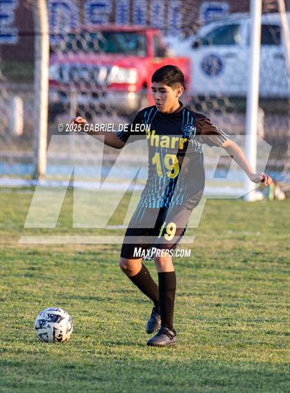 Thumbnail 2 in Progreso vs. Idea Pharr (Uil Region IV 4A D1 Area Finals Soccer)  photogallery.