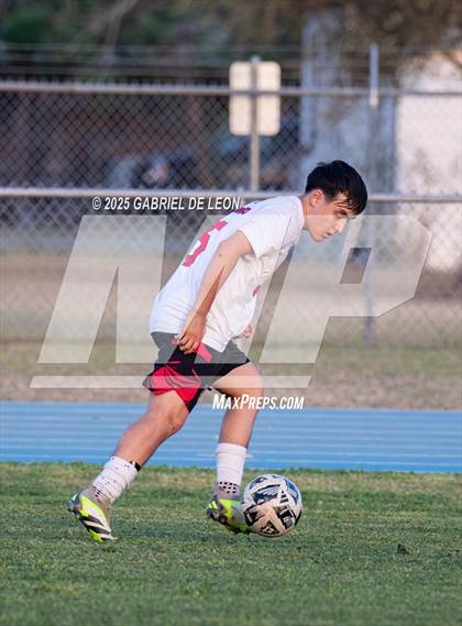 Thumbnail 3 in Progreso vs. Idea Pharr (Uil Region IV 4A D1 Area Finals Soccer)  photogallery.