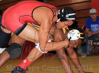 Thumbnail 3 in Laguna Hills High School Invitational photogallery.