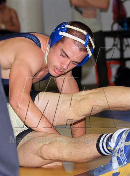 Thumbnail 2 in Laguna Hills High School Invitational photogallery.