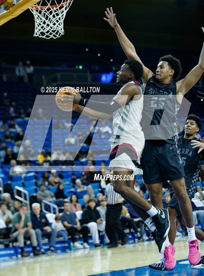 Thumbnail 2 in Sierra Canyon vs. JSerra Catholic photogallery.