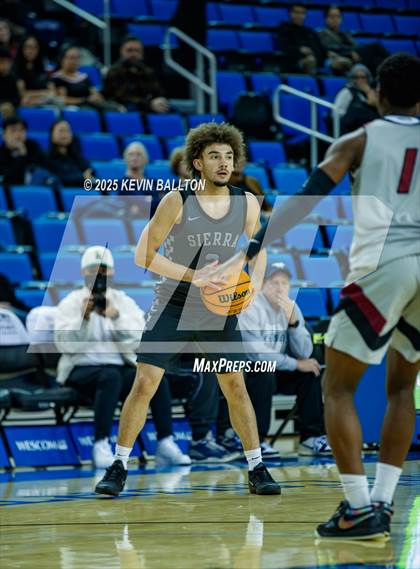 Thumbnail 3 in Sierra Canyon vs. JSerra Catholic photogallery.