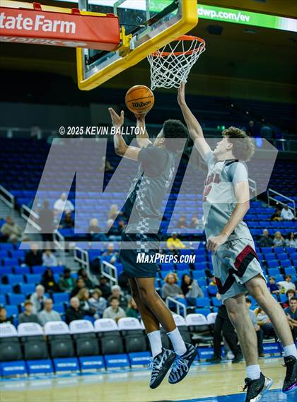 Thumbnail 1 in Sierra Canyon vs. JSerra Catholic photogallery.