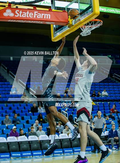 Thumbnail 2 in Sierra Canyon vs. JSerra Catholic photogallery.