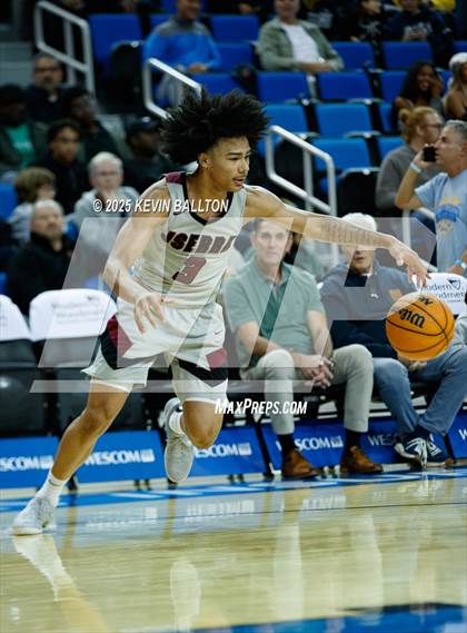 Thumbnail 2 in Sierra Canyon vs. JSerra Catholic photogallery.