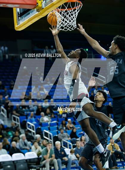 Thumbnail 3 in Sierra Canyon vs. JSerra Catholic photogallery.