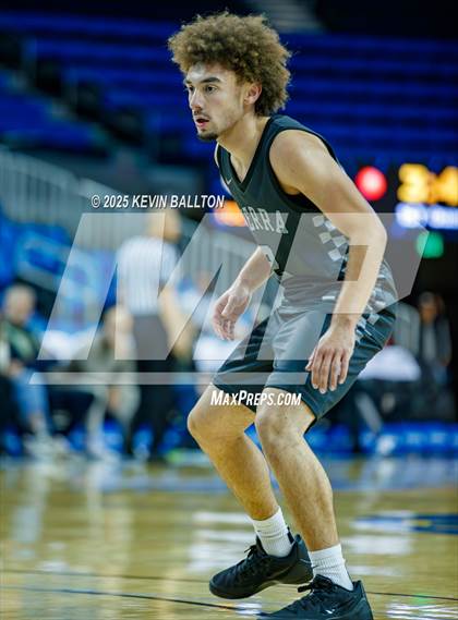 Thumbnail 3 in Sierra Canyon vs. JSerra Catholic photogallery.