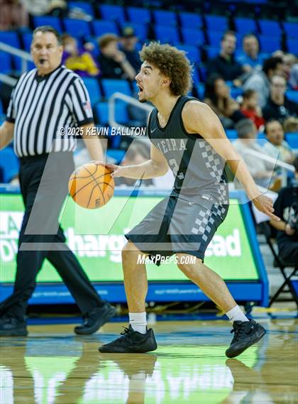Thumbnail 3 in Sierra Canyon vs. JSerra Catholic photogallery.
