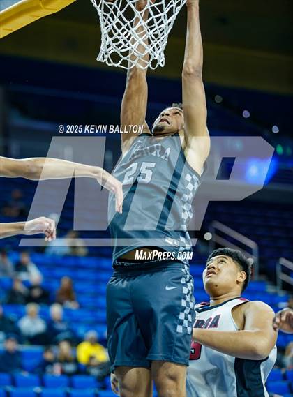 Thumbnail 3 in Sierra Canyon vs. JSerra Catholic photogallery.