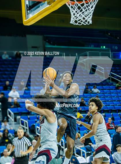 Thumbnail 1 in Sierra Canyon vs. JSerra Catholic photogallery.