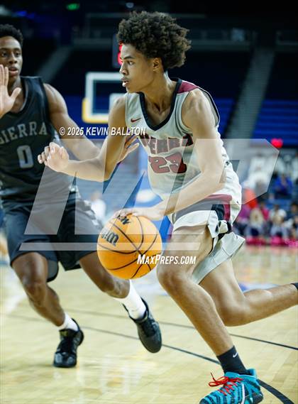 Thumbnail 3 in Sierra Canyon vs. JSerra Catholic photogallery.