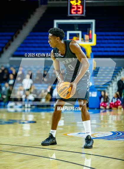 Thumbnail 2 in Sierra Canyon vs. JSerra Catholic photogallery.