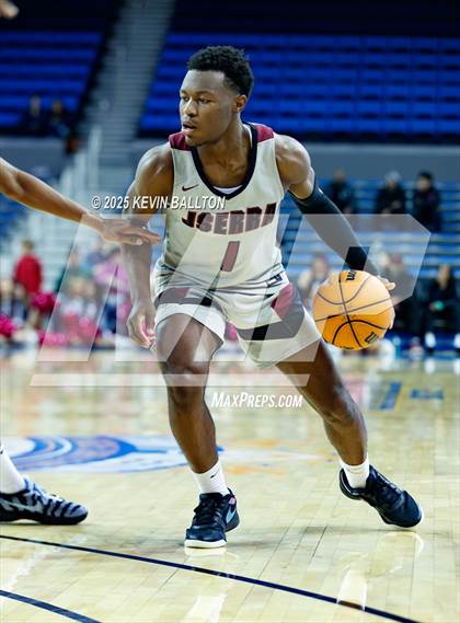 Thumbnail 1 in Sierra Canyon vs. JSerra Catholic photogallery.