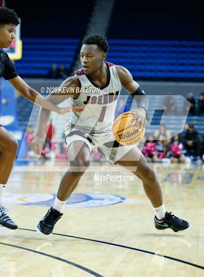 Thumbnail 2 in Sierra Canyon vs. JSerra Catholic photogallery.