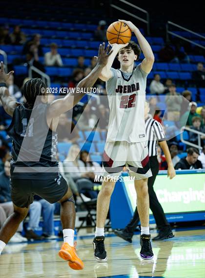 Thumbnail 3 in Sierra Canyon vs. JSerra Catholic photogallery.