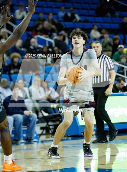Thumbnail 2 in Sierra Canyon vs. JSerra Catholic photogallery.