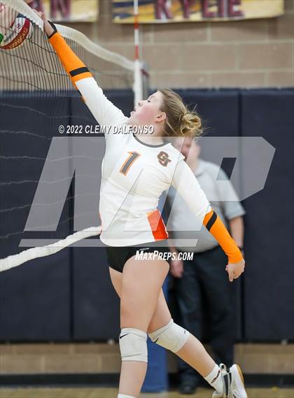 Thumbnail 1 in Grand Junction vs ThunderRidge (Eagle Invite) photogallery.
