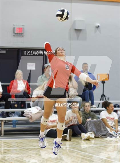 Thumbnail 2 in Leo vs Plymouth (Warsaw Invite) photogallery.