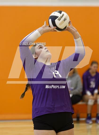 Thumbnail 2 in Leo vs Plymouth (Warsaw Invite) photogallery.