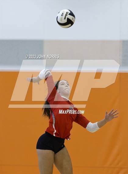 Thumbnail 3 in Leo vs Plymouth (Warsaw Invite) photogallery.