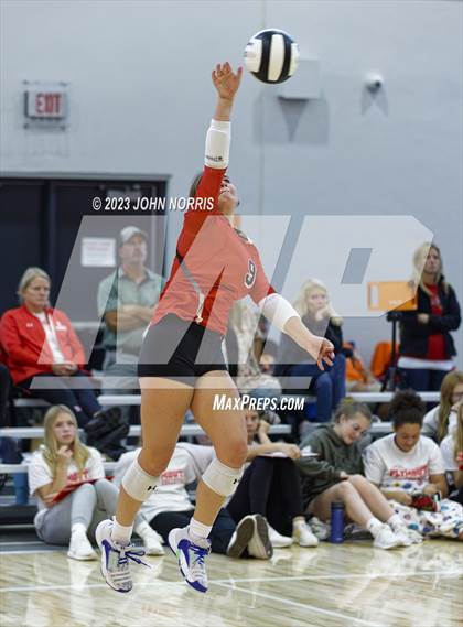 Thumbnail 2 in Leo vs Plymouth (Warsaw Invite) photogallery.