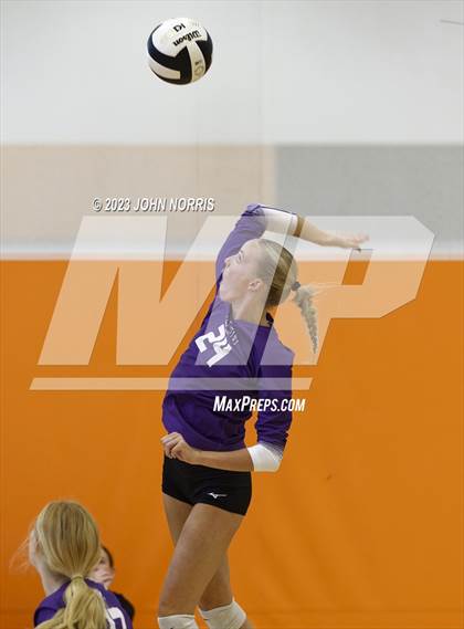Thumbnail 3 in Leo vs Plymouth (Warsaw Invite) photogallery.