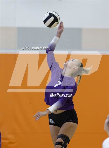 Thumbnail 2 in Leo vs Plymouth (Warsaw Invite) photogallery.