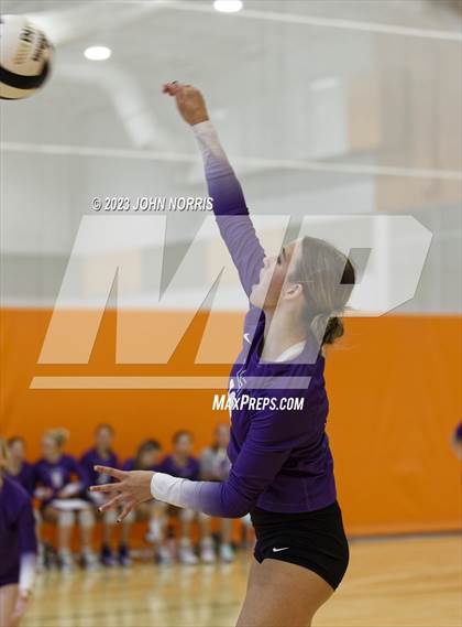 Thumbnail 2 in Leo vs Plymouth (Warsaw Invite) photogallery.