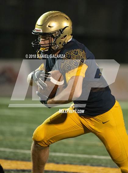 Thumbnail 1 in St. Thomas Aquinas vs DeMatha photogallery.