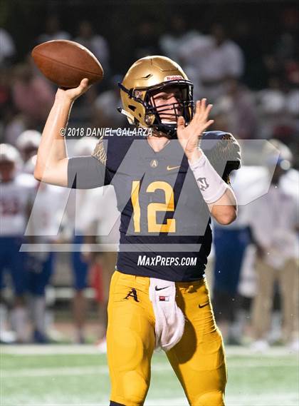 Thumbnail 2 in St. Thomas Aquinas vs DeMatha photogallery.