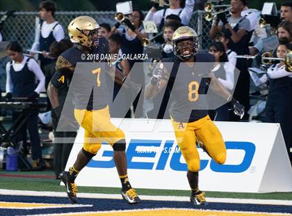 Thumbnail 2 in St. Thomas Aquinas vs DeMatha photogallery.
