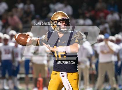Thumbnail 1 in St. Thomas Aquinas vs DeMatha photogallery.