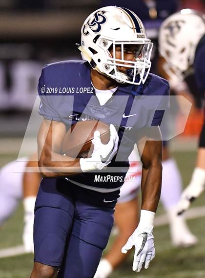 Thumbnail 2 in Mater Dei vs. St. John Bosco (CIF SS DIV 1 Championship Final) photogallery.