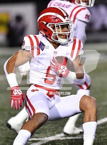 Thumbnail 2 in Mater Dei vs. St. John Bosco (CIF SS DIV 1 Championship Final) photogallery.