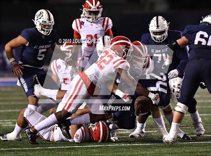 Thumbnail 3 in Mater Dei vs. St. John Bosco (CIF SS DIV 1 Championship Final) photogallery.