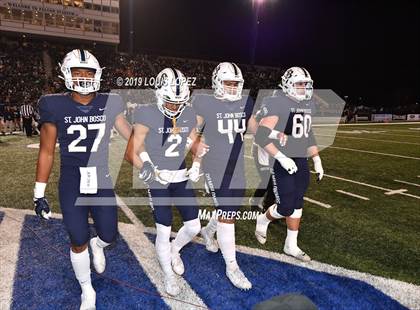 Thumbnail 2 in Mater Dei vs. St. John Bosco (CIF SS DIV 1 Championship Final) photogallery.