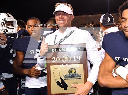 Thumbnail 1 in Mater Dei vs. St. John Bosco (CIF SS DIV 1 Championship Final) photogallery.