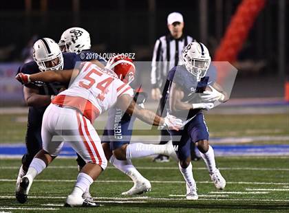 Thumbnail 2 in Mater Dei vs. St. John Bosco (CIF SS DIV 1 Championship Final) photogallery.