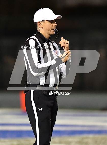 Thumbnail 3 in Mater Dei vs. St. John Bosco (CIF SS DIV 1 Championship Final) photogallery.