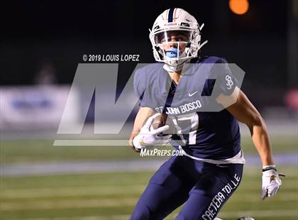 Thumbnail 2 in Mater Dei vs. St. John Bosco (CIF SS DIV 1 Championship Final) photogallery.
