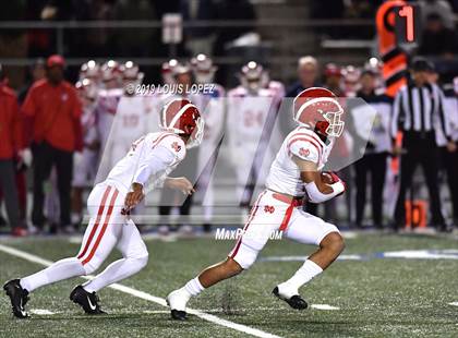 Thumbnail 3 in Mater Dei vs. St. John Bosco (CIF SS DIV 1 Championship Final) photogallery.