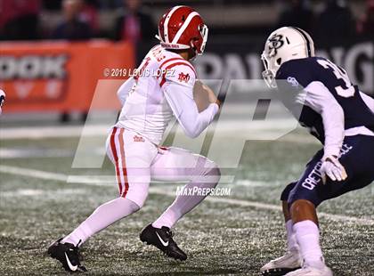 Thumbnail 3 in Mater Dei vs. St. John Bosco (CIF SS DIV 1 Championship Final) photogallery.