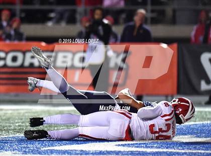 Thumbnail 1 in Mater Dei vs. St. John Bosco (CIF SS DIV 1 Championship Final) photogallery.